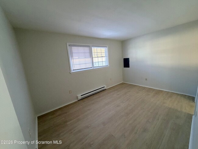 Building Photo - 1005-1015 Lincoln St