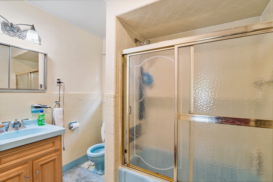 Building Photo - 479 Park Ave