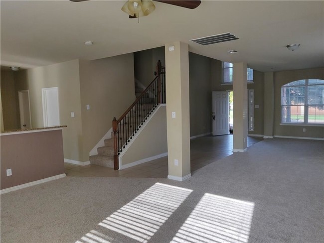 Building Photo - 6629 Scottsdale Way