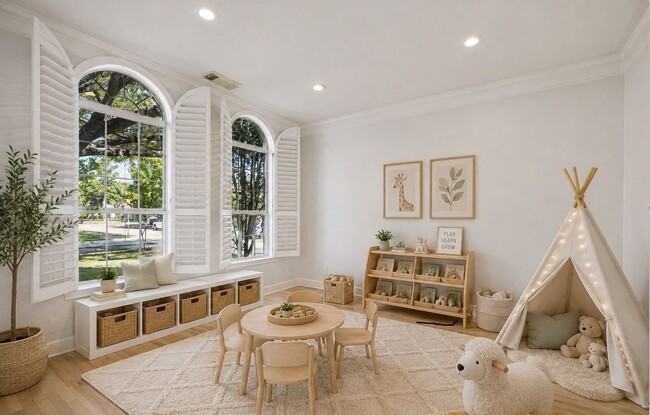 Building Photo - 4601 Mimosa Dr
