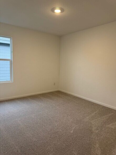 Building Photo - 414 Bower Dr