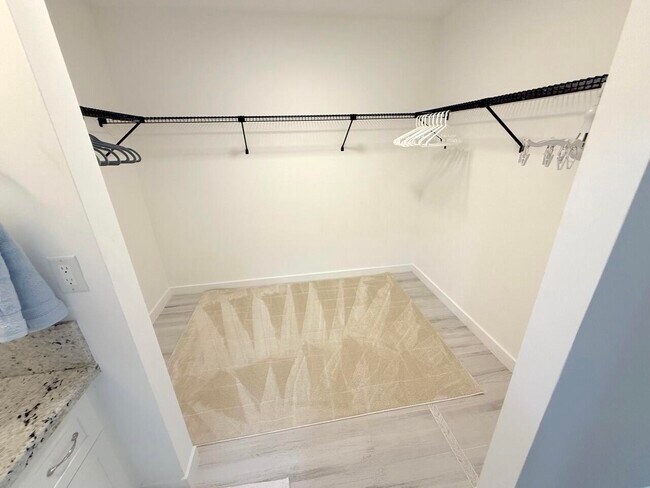 Building Photo - 616 Brackenwood Cove