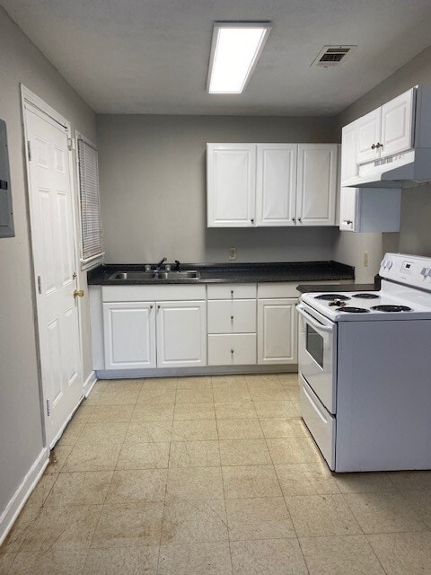 Kitchen - 3036 Willing Ave