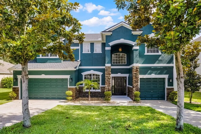 Building Photo - Fully Remodeled 5/4 Art Deco-Inspired Home...