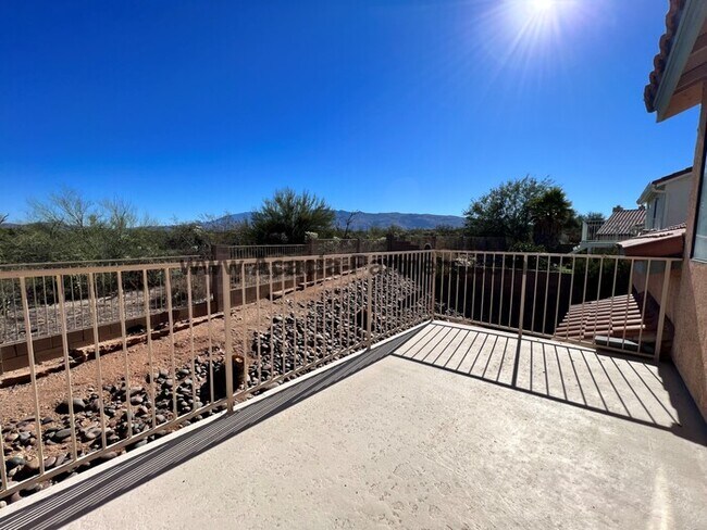 Building Photo - Beautiful home with private yard that backs to open space green belt