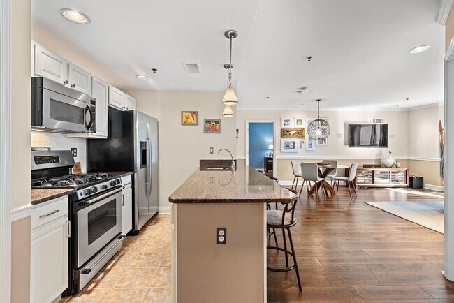 Building Photo - 70 ADAMS St