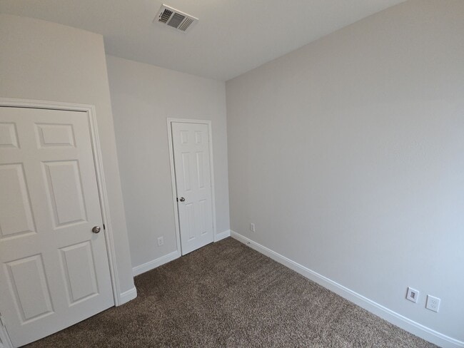 Building Photo - 8235 Locksley Rd