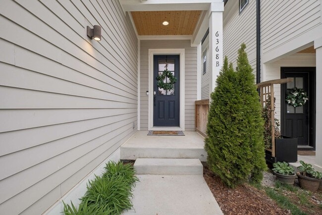 Building Photo - 6368 Alamo Pl