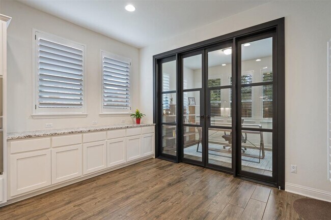 Building Photo - 713 Santa Catalina Wy