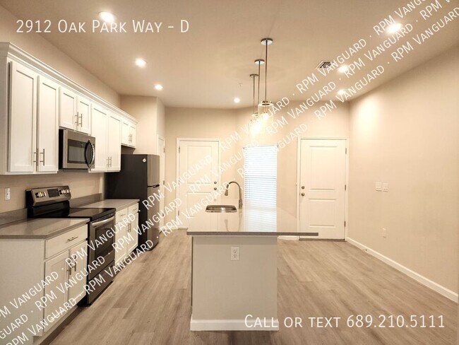 Building Photo - 2912 Oak Park Way