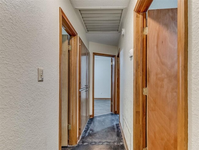 Building Photo - 1518 Boyd St