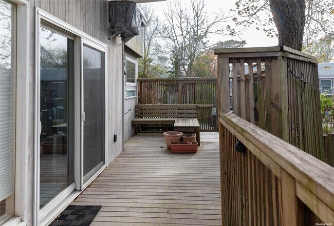 Building Photo - 581 Bayberry Walk