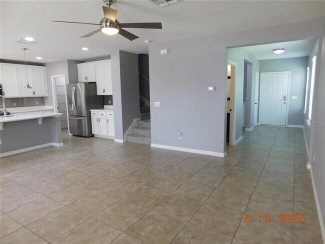 Building Photo - 3199 Turret Dr