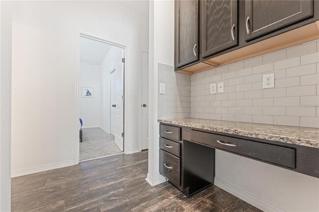 Building Photo - 5151 Ravena Ave E