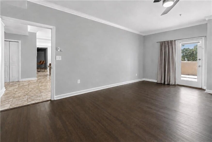 Building Photo - 2161 Peachtree Rd