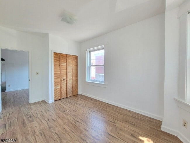 Building Photo - 551 Franklin Ave