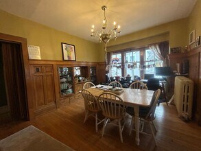 Building Photo - 2312 E Park Pl