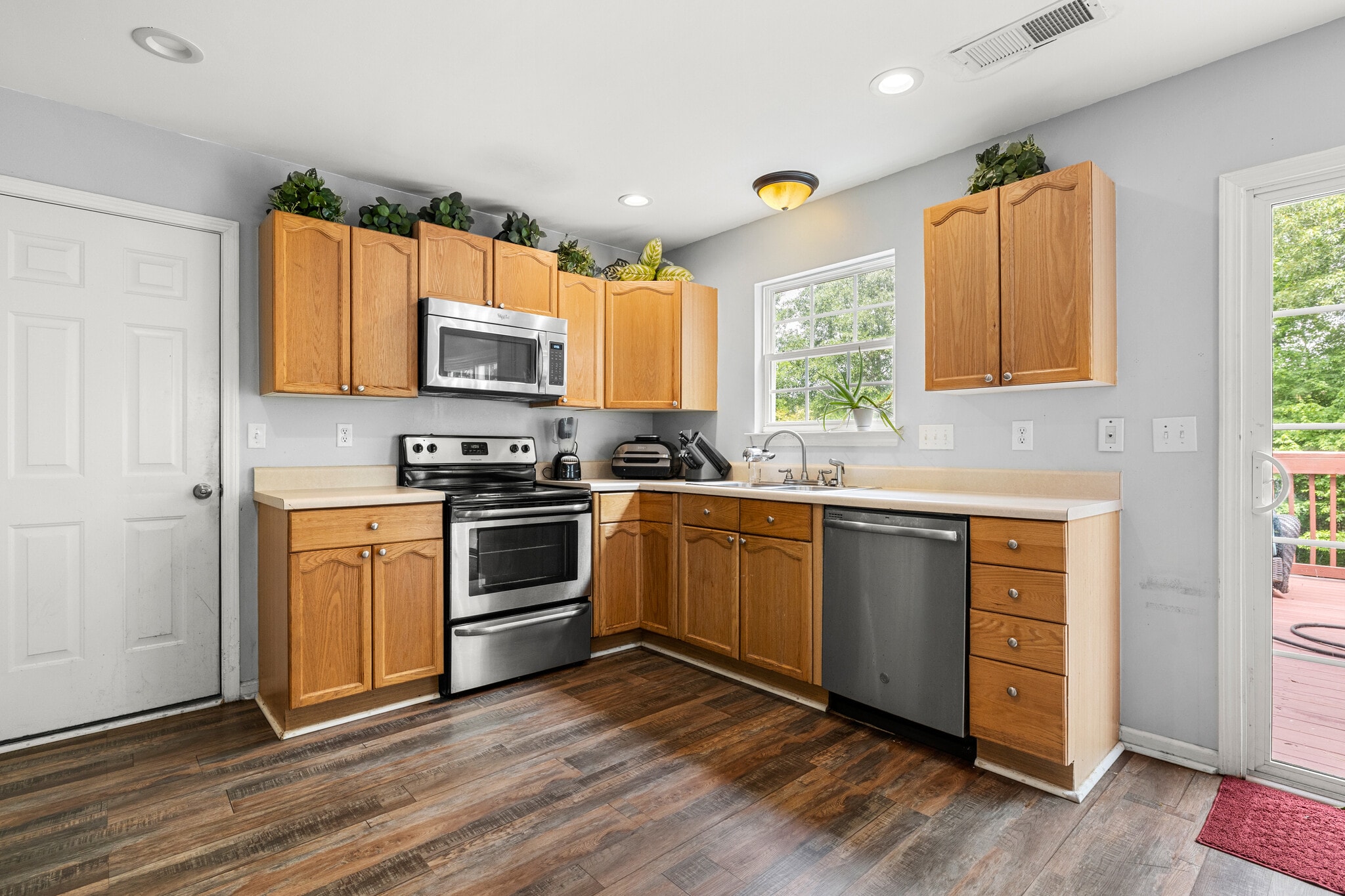 Building Photo - 1315 Red Tallen Ct