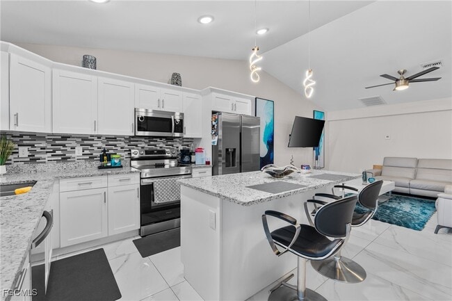 Building Photo - 4524 20th St SW