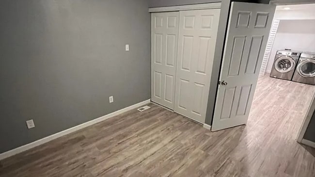 Building Photo - $0 First Month's Rent / $0 Deposit at Move-in