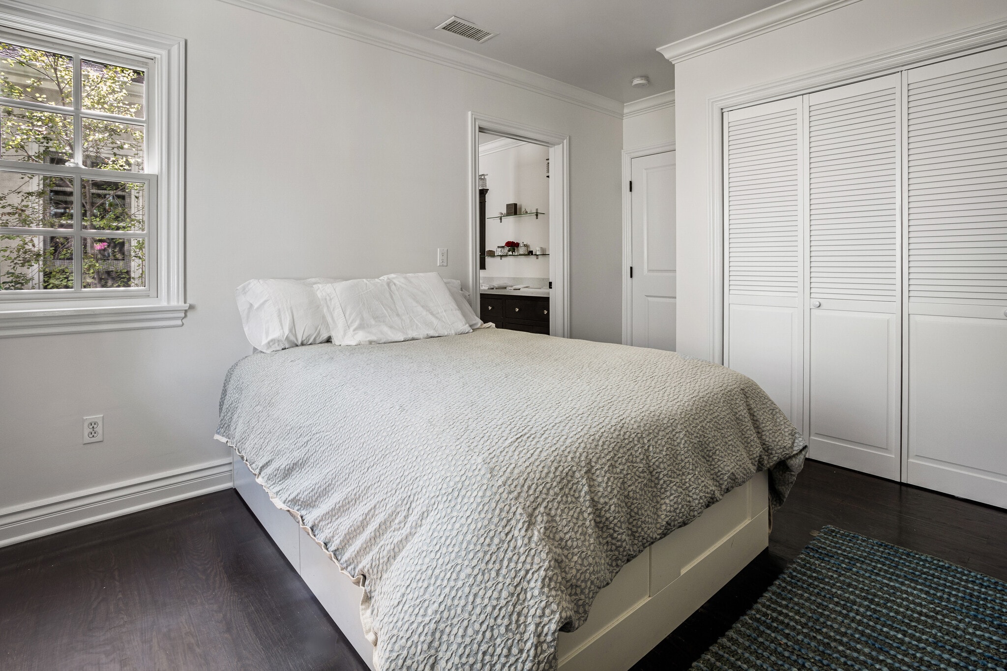 Building Photo - 4537 Agnes Ave