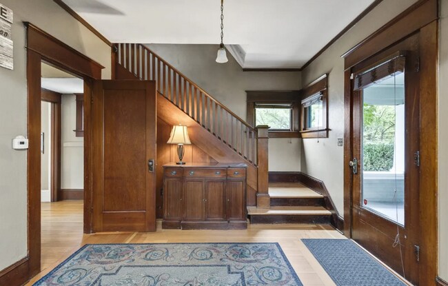 Building Photo - Rare Home Near OSU Campus!