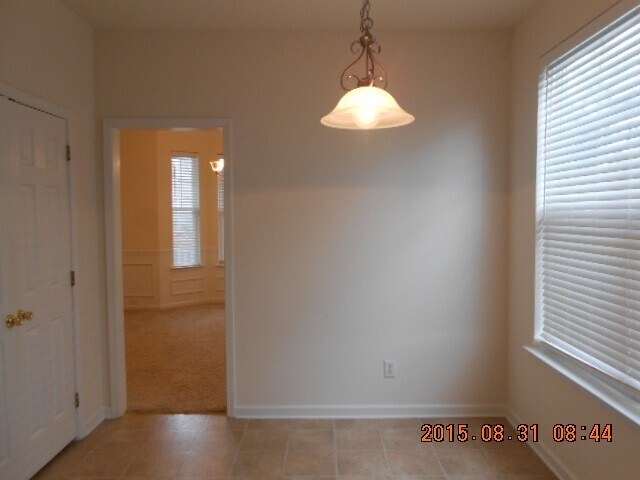 Building Photo - Bluffton Park House