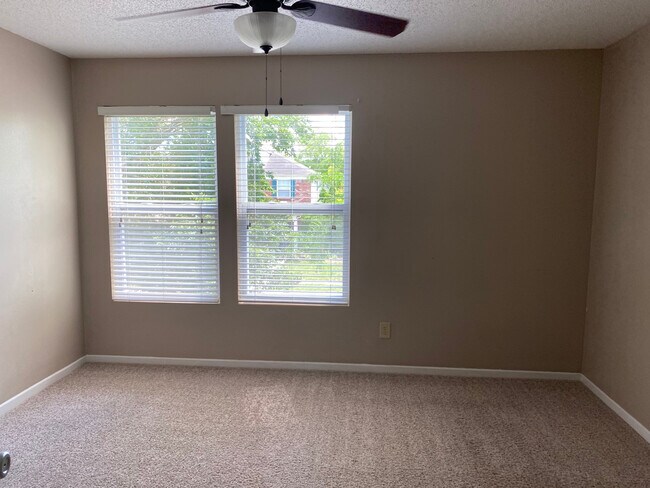 Building Photo - 2602 Speedwell Ln