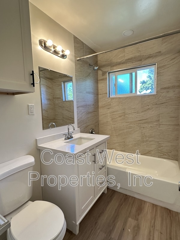 Building Photo - 3839 Kendall St