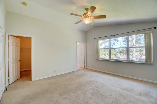 Building Photo - 6414 Park Lake Cir