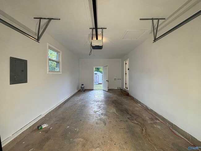 Building Photo - 510 Clift Dr