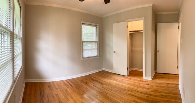 Building Photo - 145 Seminole Ave