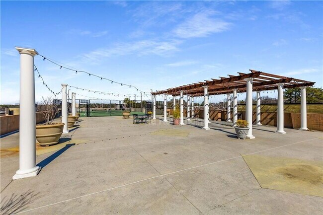 Building Photo - 5300 Peachtree Rd