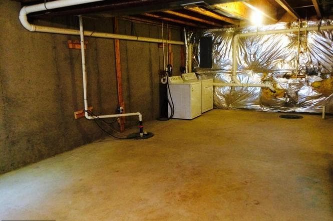 basement-1 - 850 Marquette Dr
