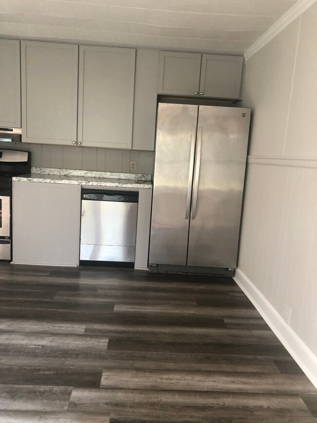 Building Photo - 108 Bazemore St