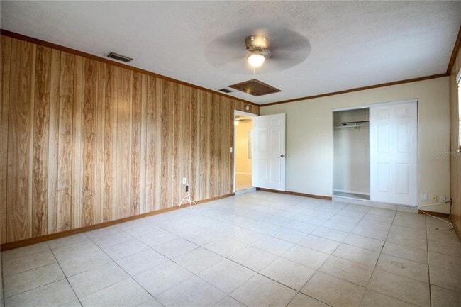 Building Photo - 701 Swiss Dr