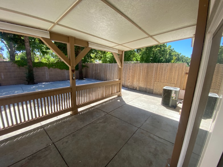 Building Photo - 1233 Tori Ln