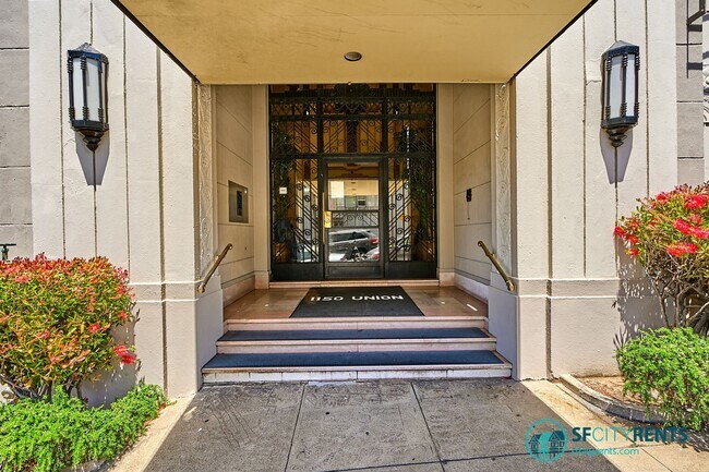 Building Photo - Russian Hill: Remodeled 9th Floor Apartmen...