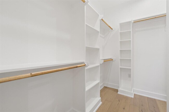 Building Photo - 5109 Stone Gate Dr