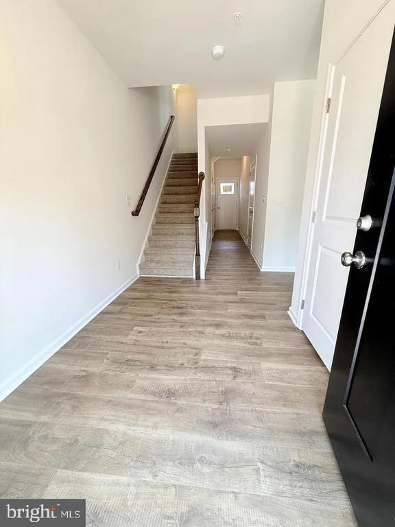 Building Photo - 135 Cobblestone Dr