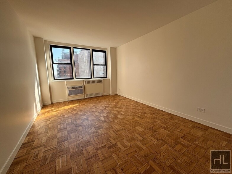 Building Photo - East 79th Street