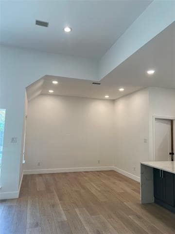 Building Photo - 4028 Eastleigh Dr