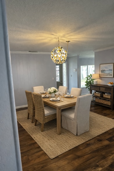 Building Photo - 10845 Del Prado Dr E