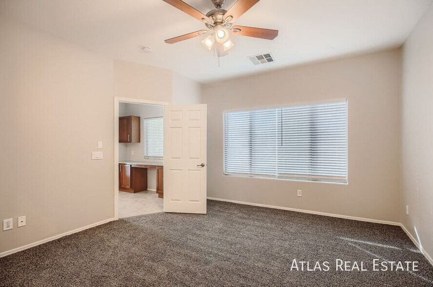 Building Photo - 797 W Agrarian Hills Dr