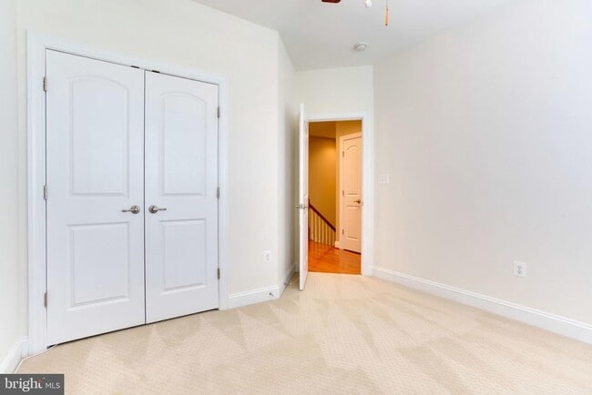 Building Photo - 16069 Pitner St