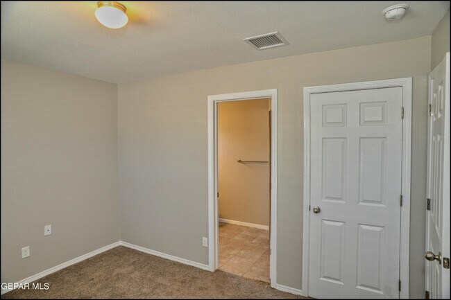 Building Photo - 14176 Charles Pollock Ave