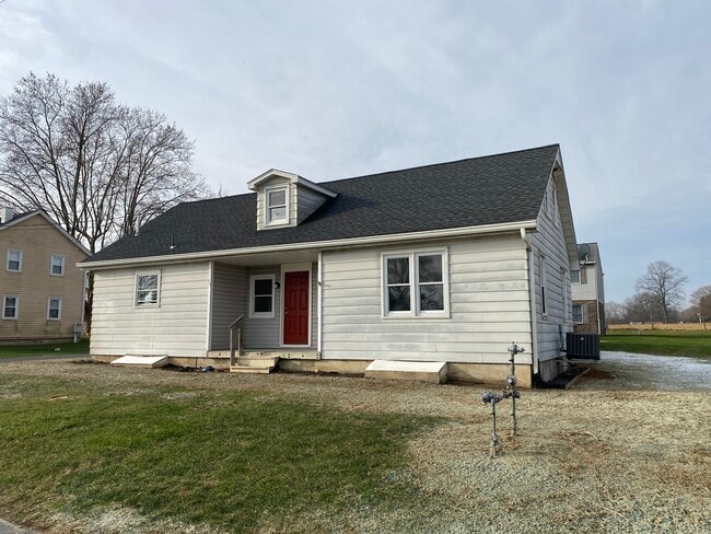 Building Photo - 14 Stoltzfus Ln