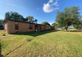 Building Photo - 19065 Lena Ave