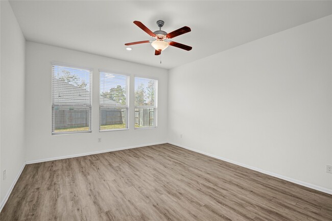 Building Photo - 19010 Sonora Chase Dr