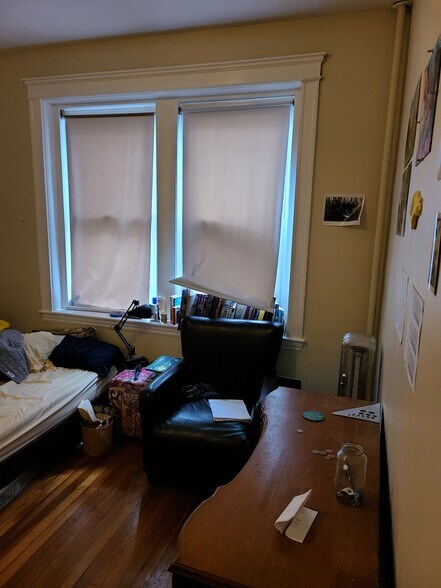 Building Photo - 1193 Commonwealth Ave